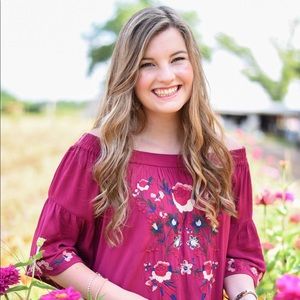 Meet your Posher, Emily